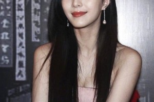 黑长直发型：女神气质的最佳选择与护发秘诀