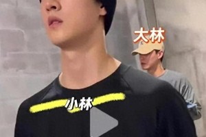 李昀锐与双胞胎哥哥机场同框引热议，兄弟神同步引爆网络