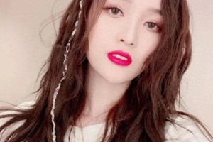吴宣仪：从女团到全能艺人的璀璨蜕变
