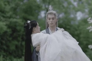 王鹤棣《遇龙》演技颜值双翻车，大小眼歪脸引热议